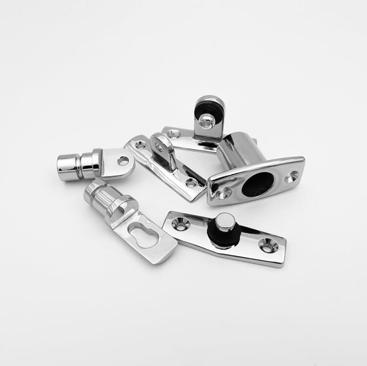 Beslag forniklet messing